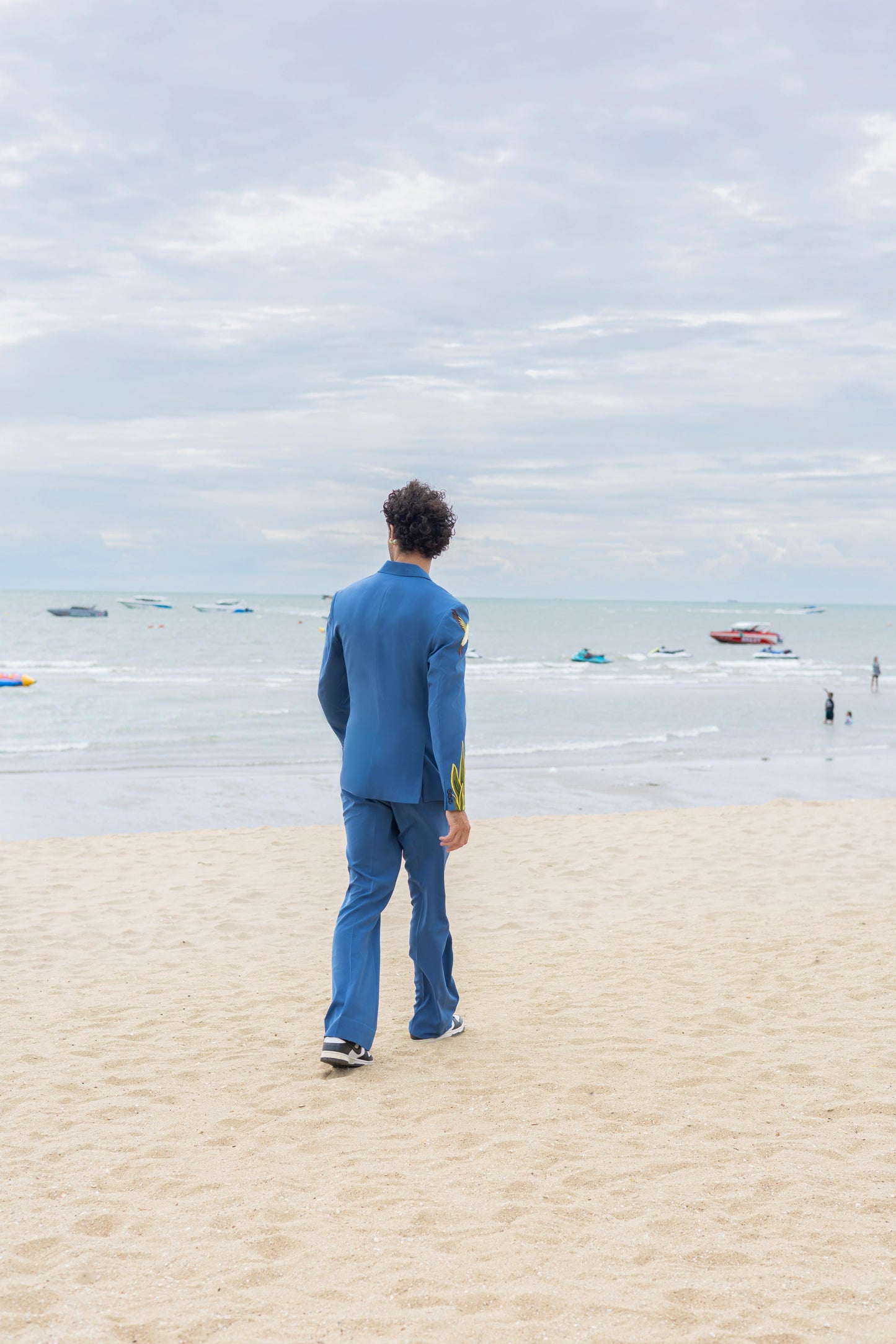 Ocean Bloom Suit Hartansh Clothing Pvt Ltd
