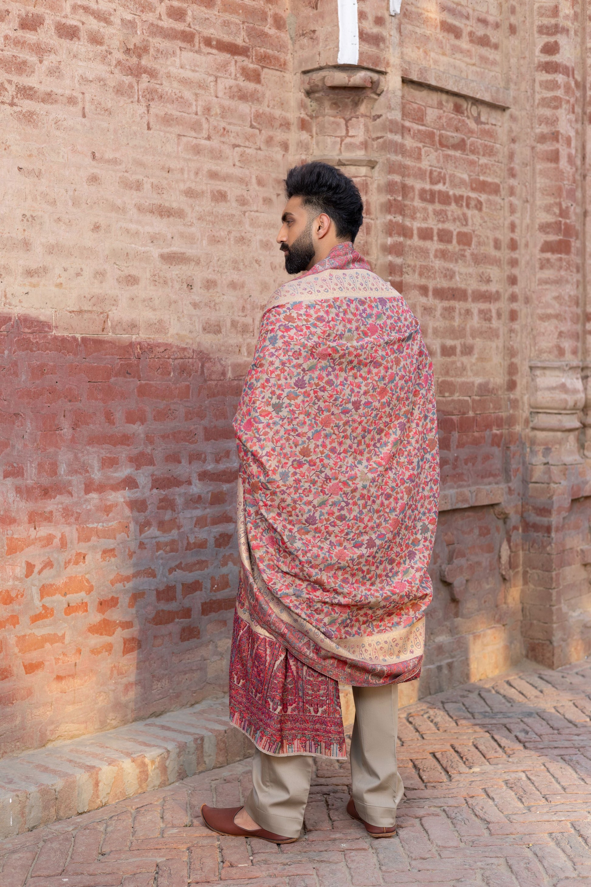 Handloom Nazakat Shawl with Kurta Ensemble Hartansh Clothing Pvt Ltd