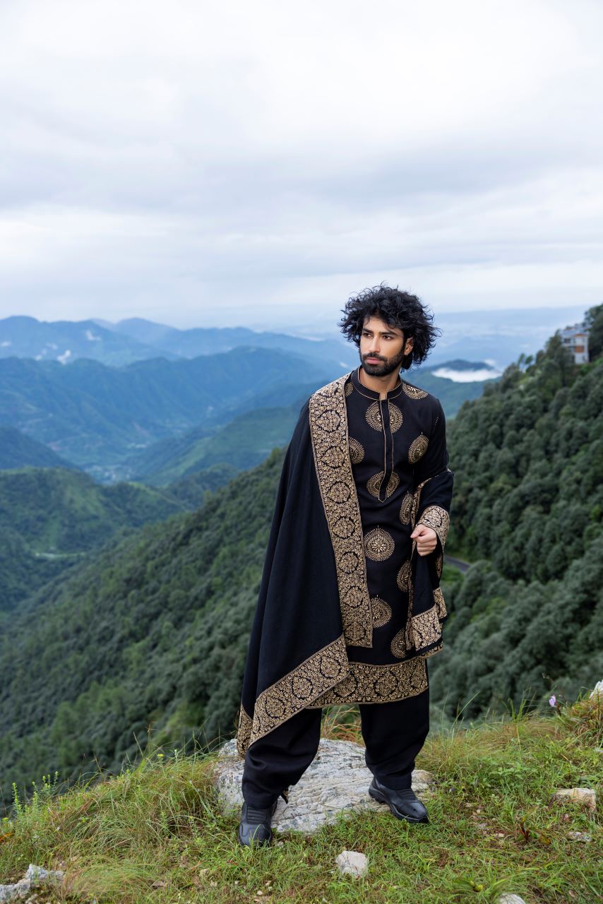 Noor-e-Siyah Hartansh Clothing Pvt Ltd