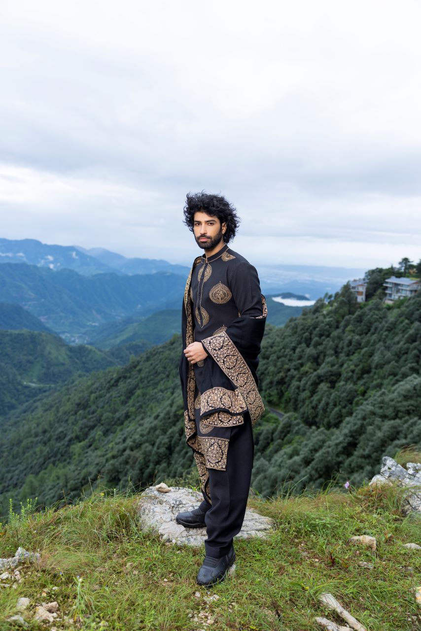 Noor-e-Siyah Hartansh Clothing Pvt Ltd