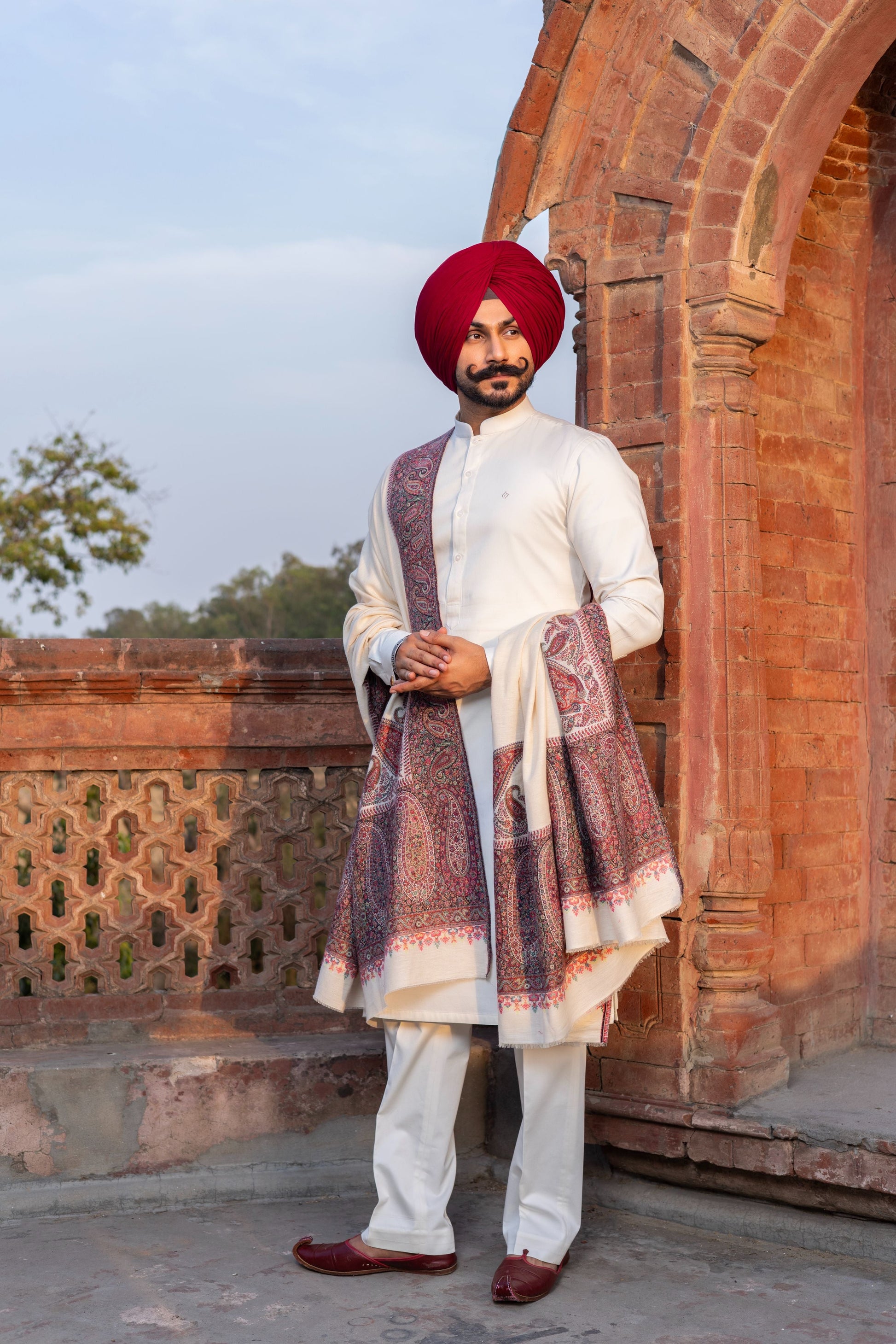 Royal Handloom Shawl with Kurta set Hartansh Clothing Pvt Ltd