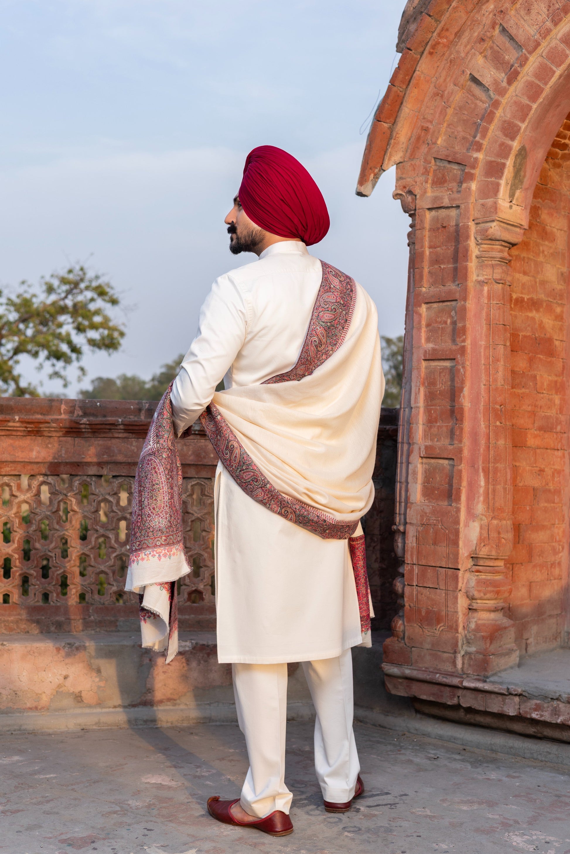 Royal Handloom Shawl with Kurta set Hartansh Clothing Pvt Ltd