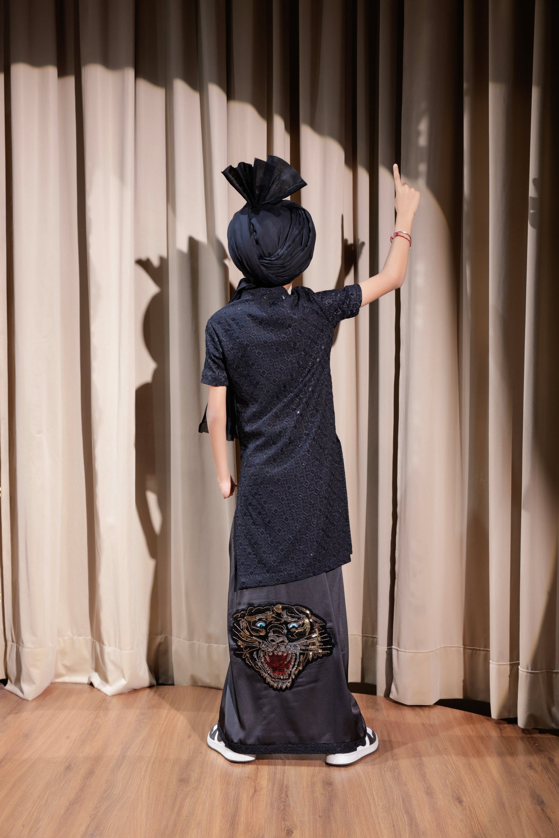 Black Kurta Chadra Hartansh Clothing Pvt Ltd